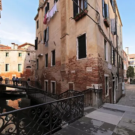 Santo Stefano Apartment-2